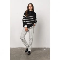 Second Female Round-neck Knitwear Black