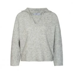 Arnie Says Brie Genser Gray