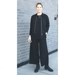 Close To My Heart Bonnie Sweater Black