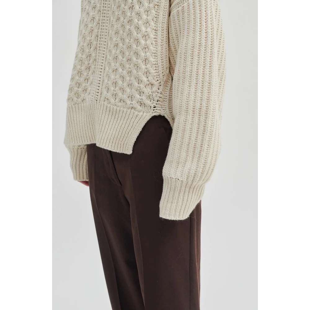 Second Female Round-neck Knitwear White